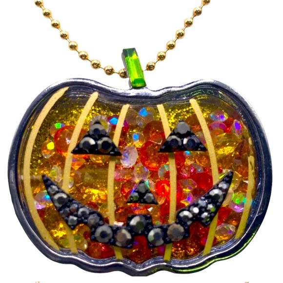 Betsey Johnson Pumpkin Fall Halloween Pendant Necklace 32” Gold Chain NW🎃 - Picture 3 of 6